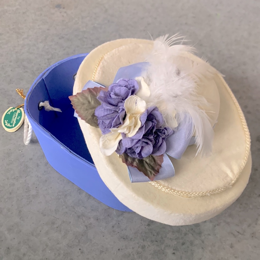 The Bearington Collection - Blue Horizontal Hat Box